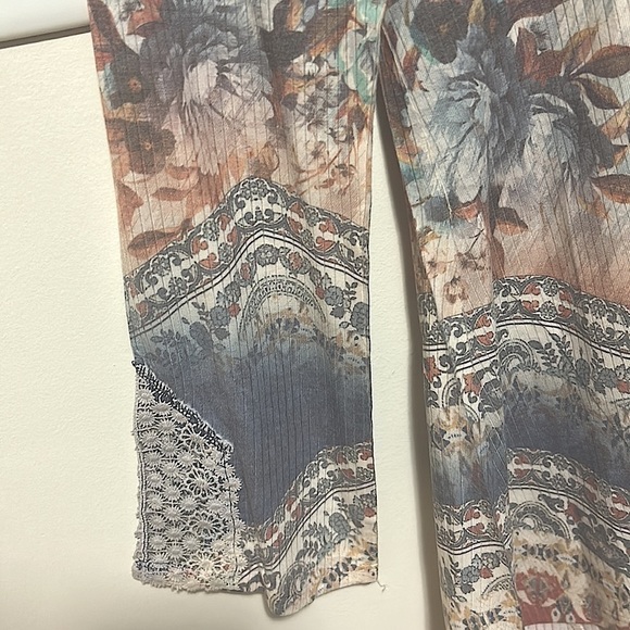 One World Live And Let Live Large Earth Tone Floral Long Sleeve Comfy Top Large - Picture 6 of 9